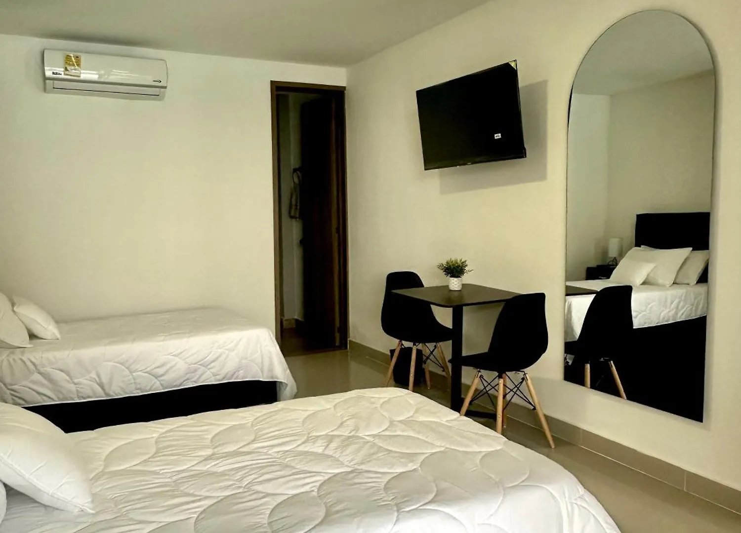Hotel Boutique Ciudad Jardin Cali 4*,  Colombia